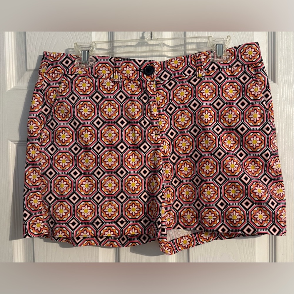 Crown & Ivy Women's Printed Shorts Size 8 - Picture 1 of 4